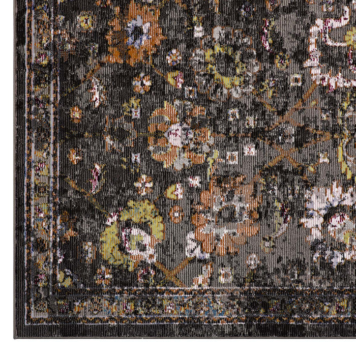 Minu Distressed Floral Lattice 5x8 Area Rug