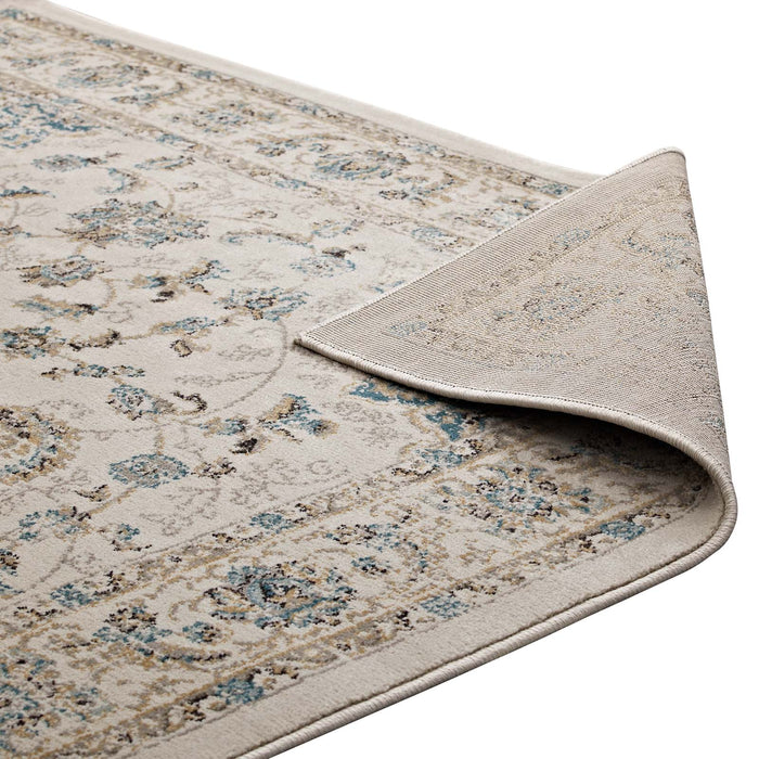 Atara Distressed Vintage Medallion 5x8 Area Rug