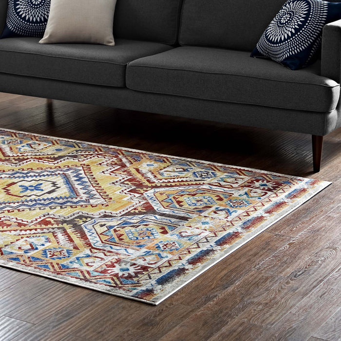 Florita Distressed Southwestern Aztec 4x6 Area Rug