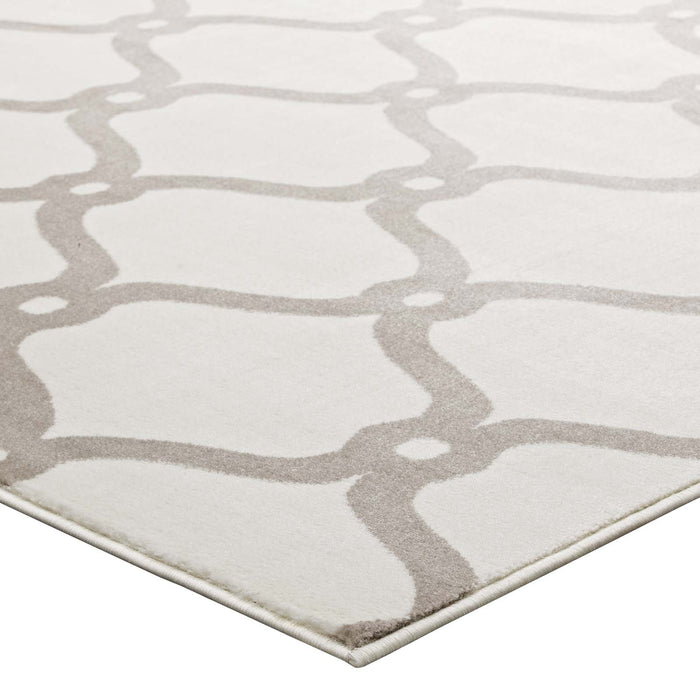 Beltara Chain Link Transitional Trellis 5x8 Area Rug