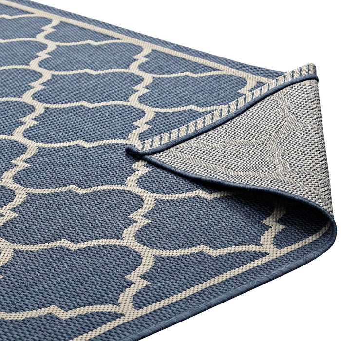 Avena Moroccan Quatrefoil Trellis 4x6 Indoor and Outdoor Area Rug