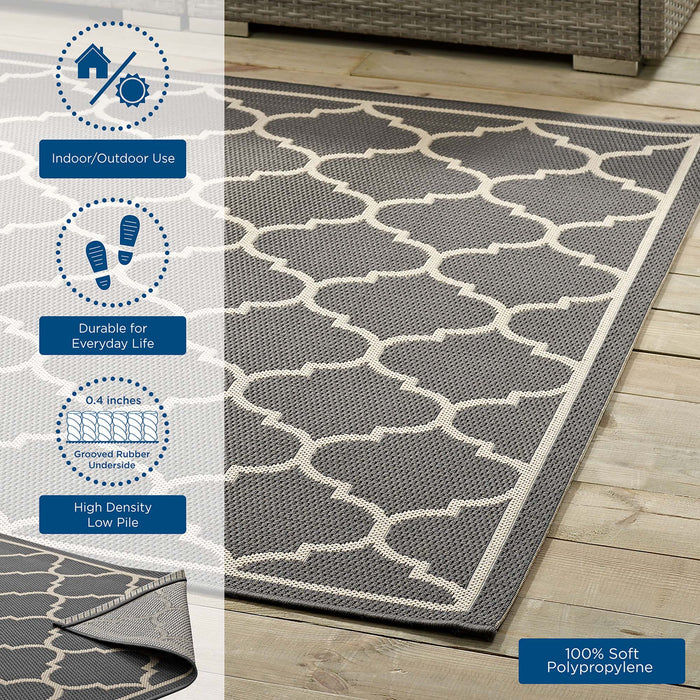 Avena Moroccan Quatrefoil Trellis 4x6 Indoor and Outdoor Area Rug