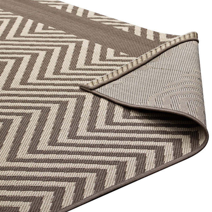 Optica Chevron With End Borders 5x8 Indoor and Outdoor Area Rug