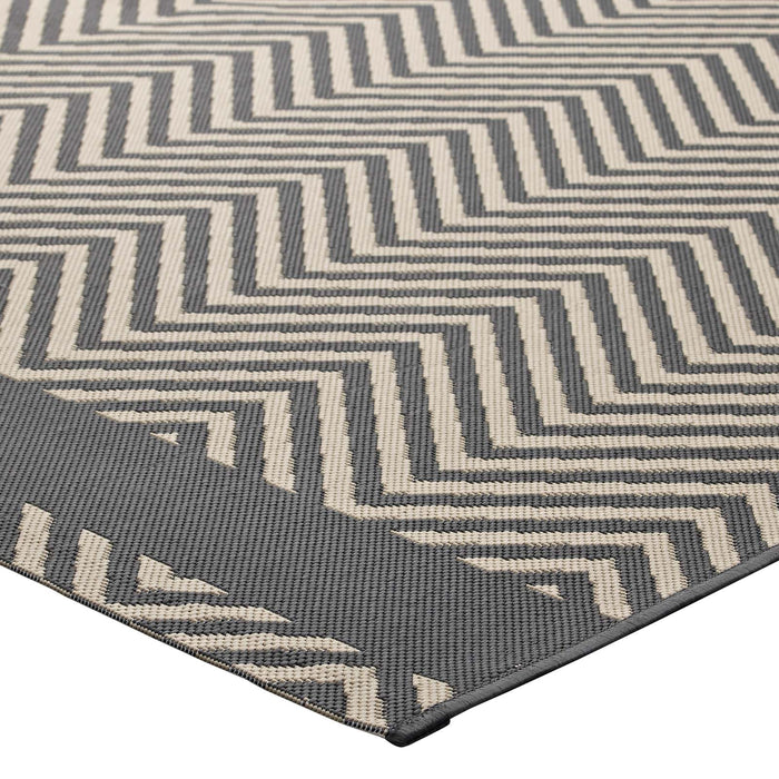 Optica Chevron With End Borders 5x8 Indoor and Outdoor Area Rug